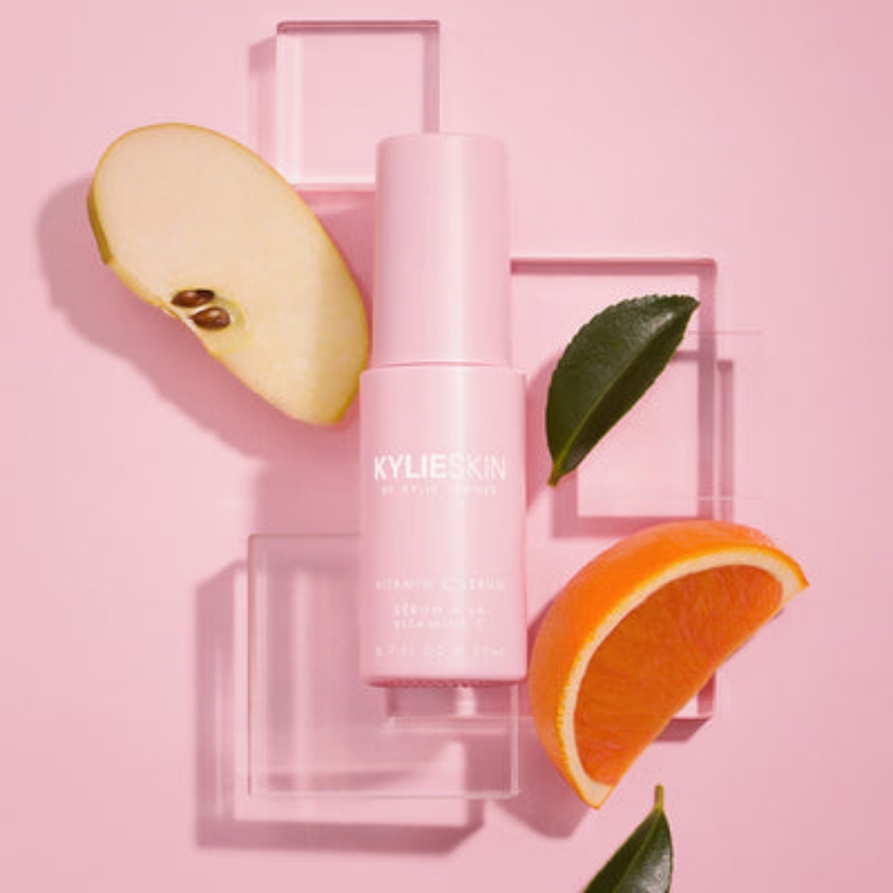 Kylie Skin 6 Piece Face Care Set Full Size Wash Scrub Toner Serum Moisturizer - Picture 7 of 16